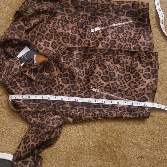 NWT Tahari Brown Faux Suede Leopard Print Moto Biker Jacket Size S - Picture 12 of 12